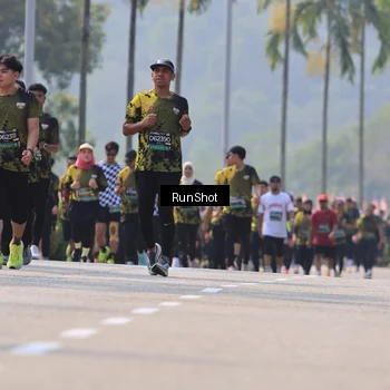 Runner Photo 7060115