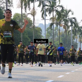 Runner Photo 7060127