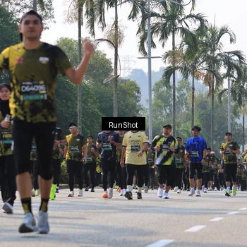 Runner Photo 7060140