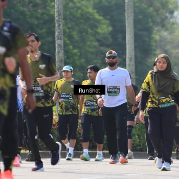 Runner Photo 7060213