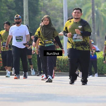 Runner Photo 7060215