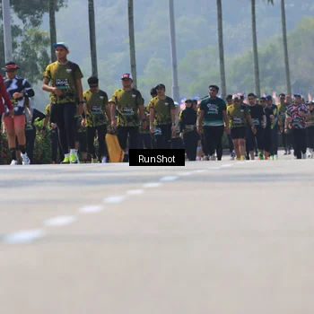 Runner Photo 7060218