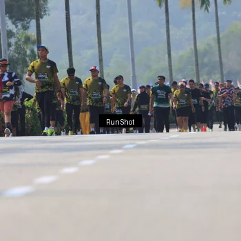 Runner Photo 7060221