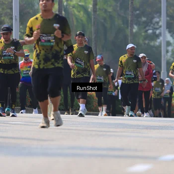 Runner Photo 7060226