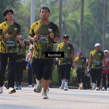 Runner Photo 7060234
