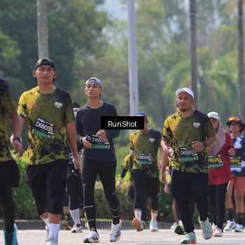 Runner Photo 7060245