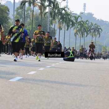 Runner Photo 7060255