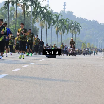 Runner Photo 7060259