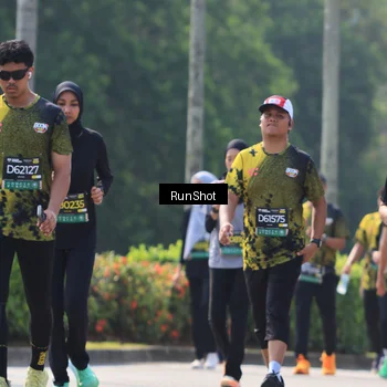 Runner Photo 7060275