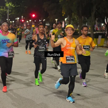 Runner Photo 7060304