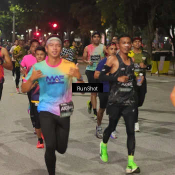 Runner Photo 7060309