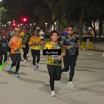 Runner Photo 7060315
