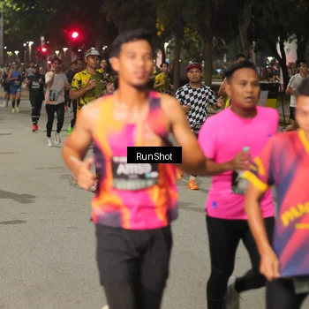 Runner Photo 7060326