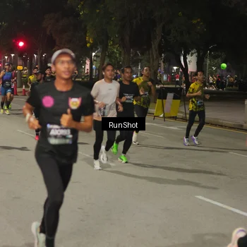 Runner Photo 7060330