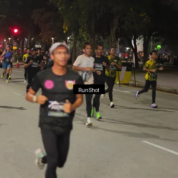 Runner Photo 7060341