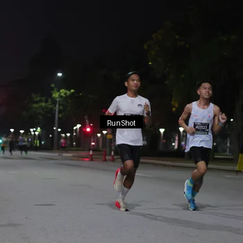 Runner Photo 7060354