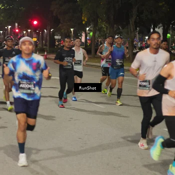 Runner Photo 7060365
