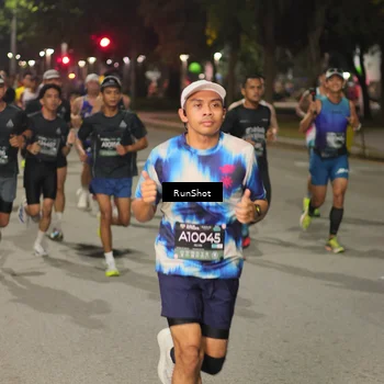 Runner Photo 7060368