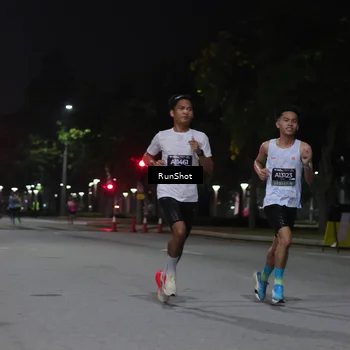 Runner Photo 7060373