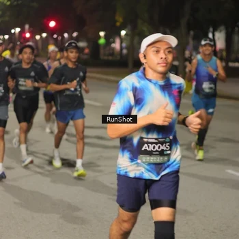 Runner Photo 7060375