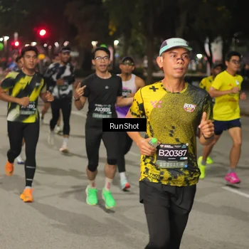 Runner Photo 7060414