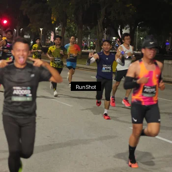 Runner Photo 7060446