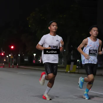 Runner Photo 7060455