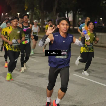 Runner Photo 7060466