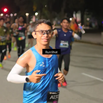 Runner Photo 7060468