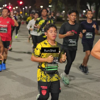 Runner Photo 7060575