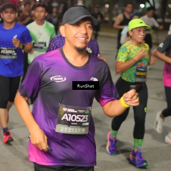 Runner Photo 7060600
