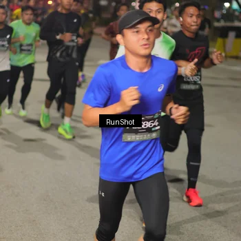 Runner Photo 7060611