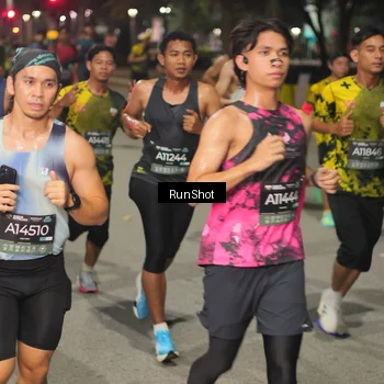Runner Photo 7060627