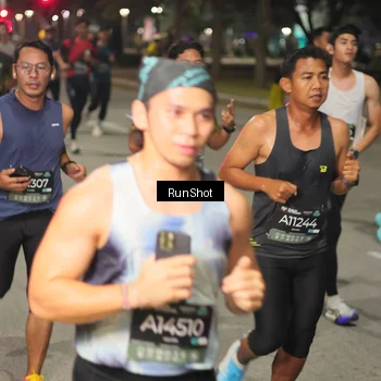 Runner Photo 7060633