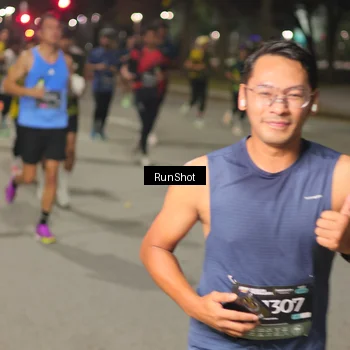 Runner Photo 7060635