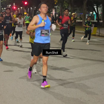 Runner Photo 7060640