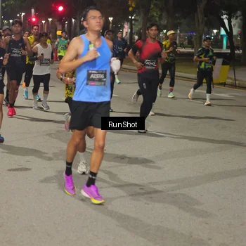 Runner Photo 7060641