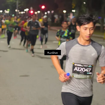 Runner Photo 7060702