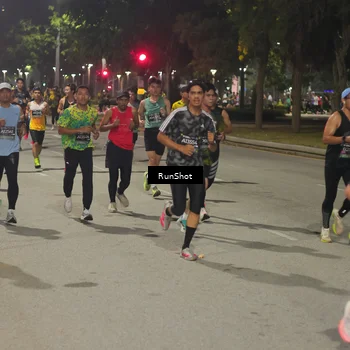 Runner Photo 7060712