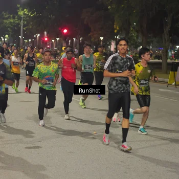 Runner Photo 7060714