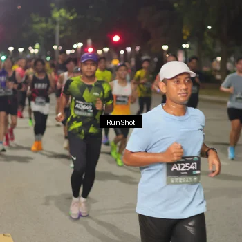 Runner Photo 7060743