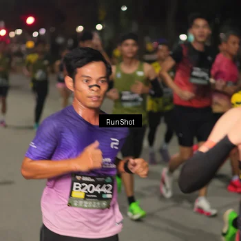 Runner Photo 7060748