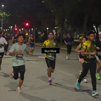Runner Photo 7060769