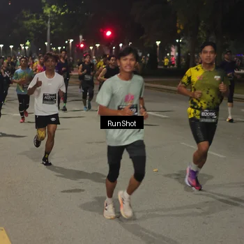Runner Photo 7060773