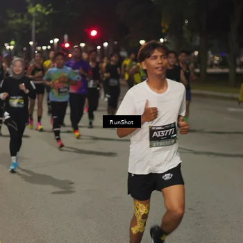 Runner Photo 7060790
