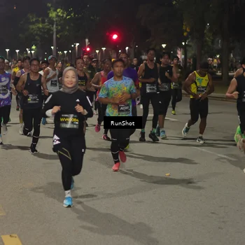 Runner Photo 7060792