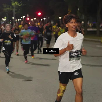Runner Photo 7060796