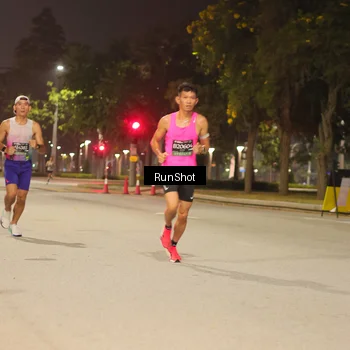 Runner Photo 7060808