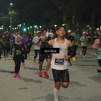 Runner Photo 7060877