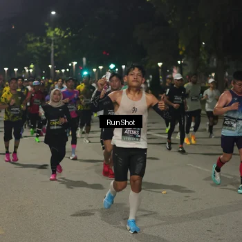 Runner Photo 7060885